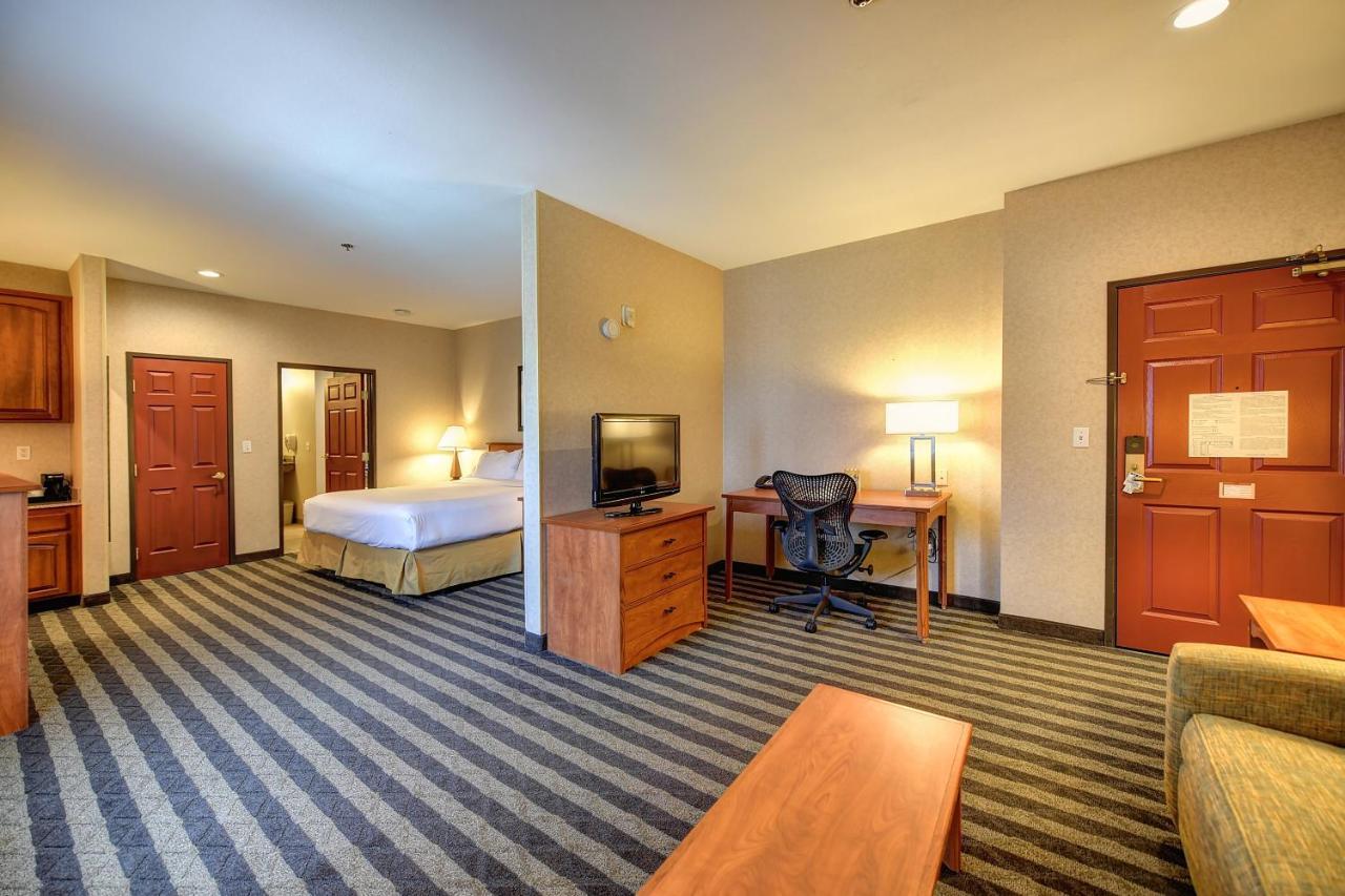 Express & By Ihg