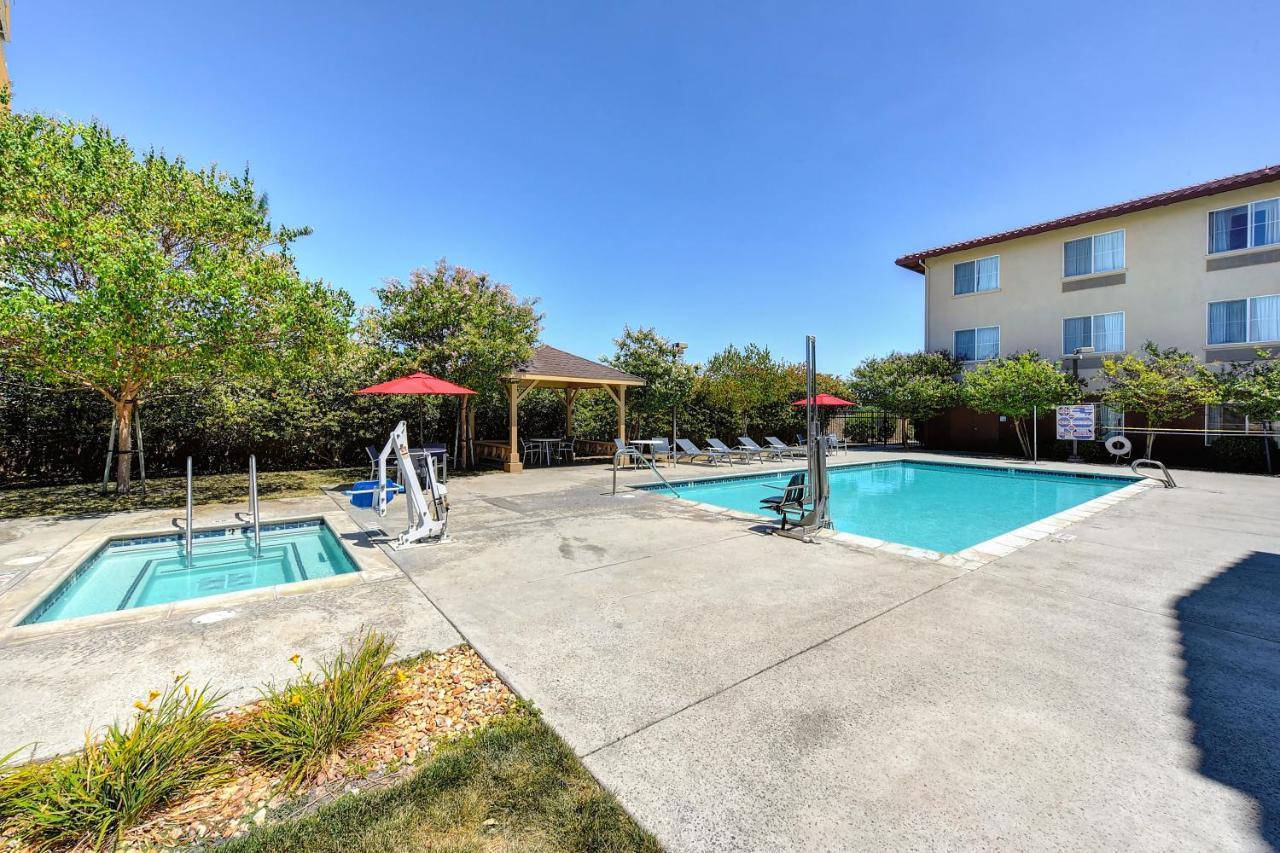 Express & By Ihg Hotel Manteca